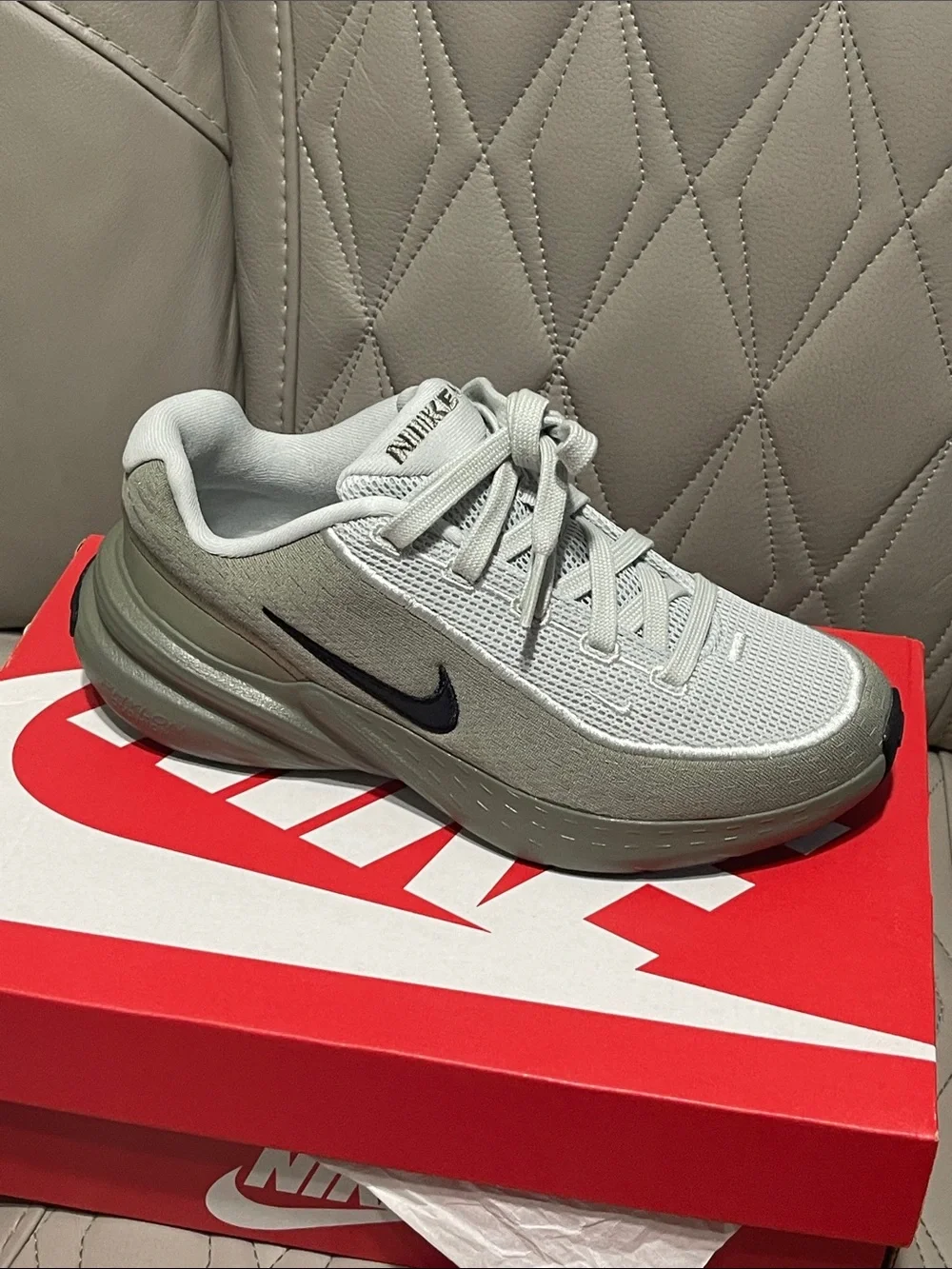 Nike Uplift SC Kids' Sneakers - Sage Green and Black